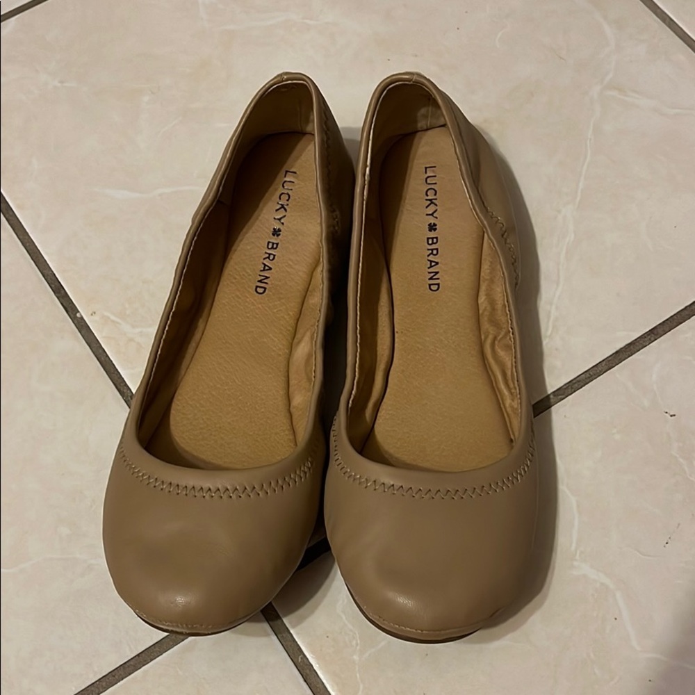 Lucky Brand Women's Tan Flats